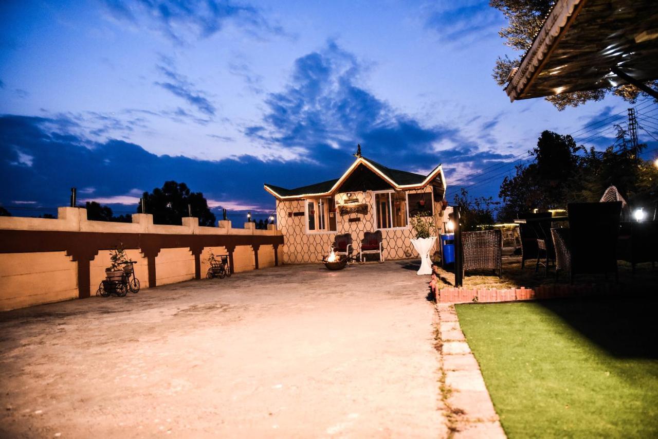 Republika Central Mansehra Ngoại thất bức ảnh