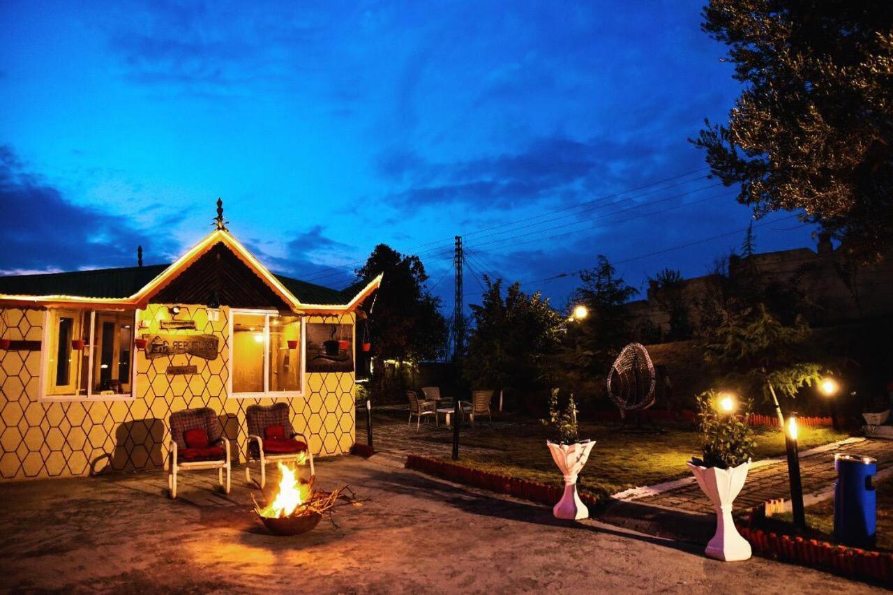Republika Central Mansehra Ngoại thất bức ảnh